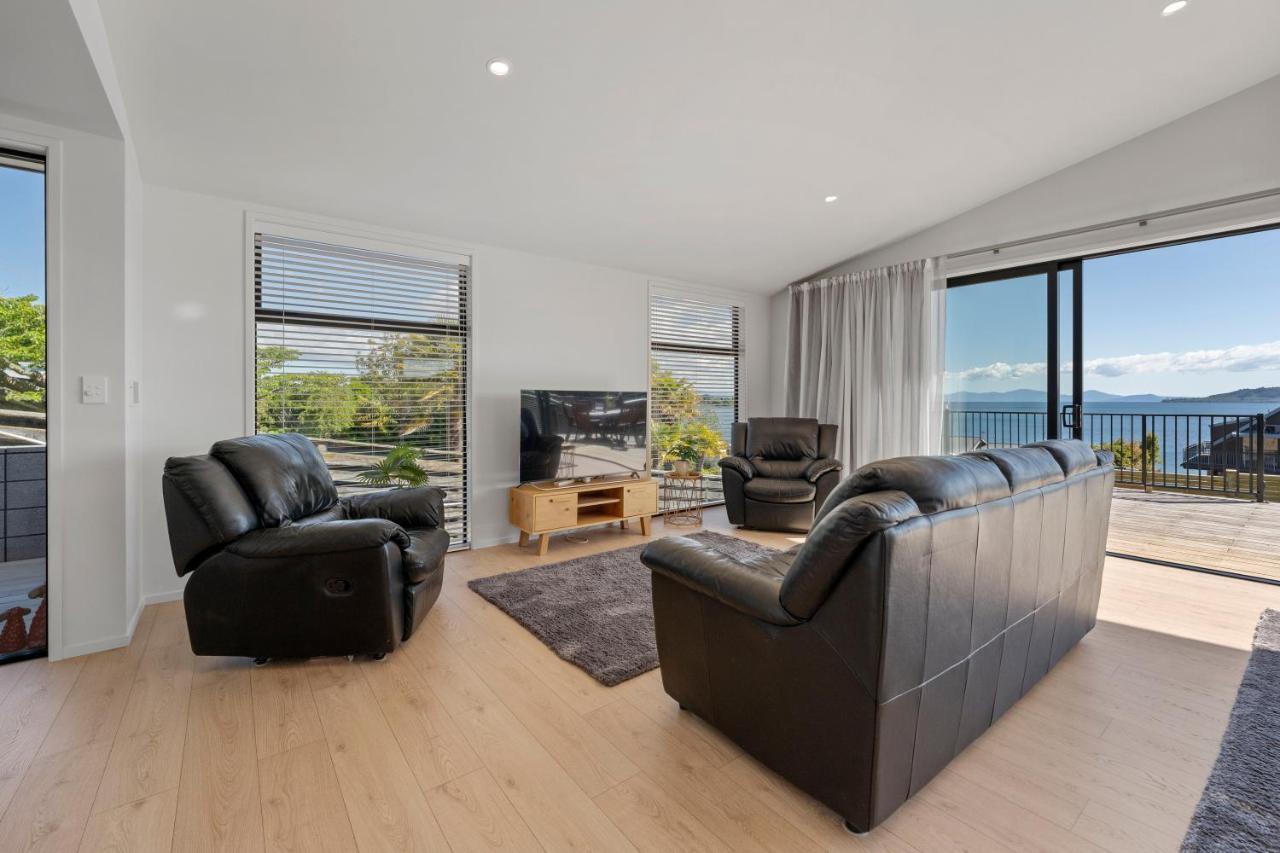 Lakeview Terrace - Taupo Holiday Home Exterior foto